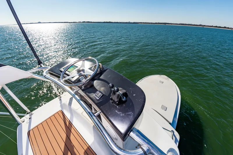 Ellie Wins Yacht Photos Pics 