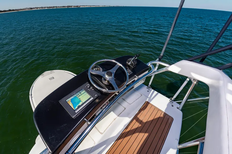 Ellie Wins Yacht Photos Pics 