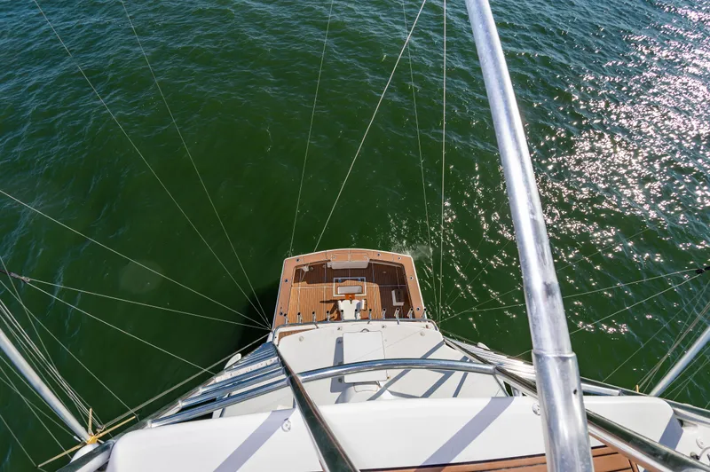 Ellie Wins Yacht Photos Pics 