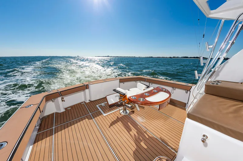 Ellie Wins Yacht Photos Pics 