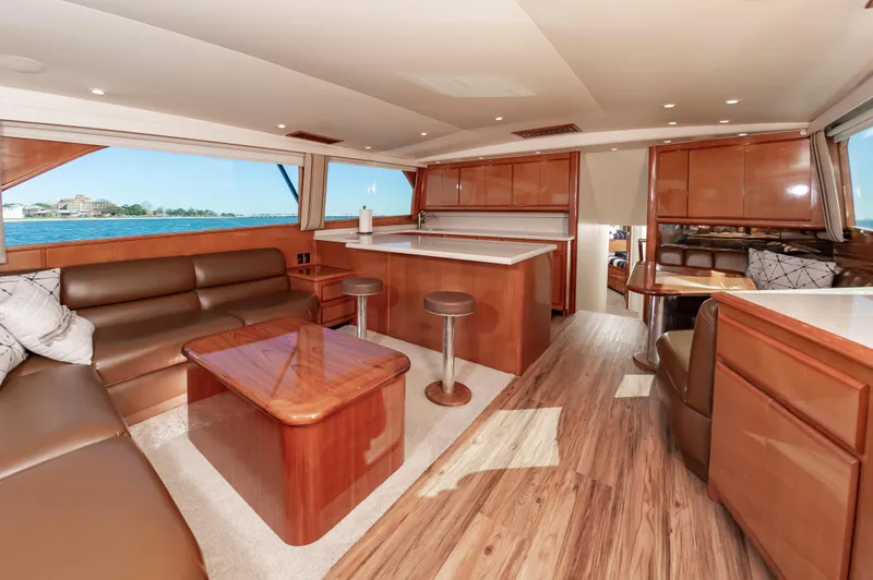 Ellie Wins Yacht Photos Pics 