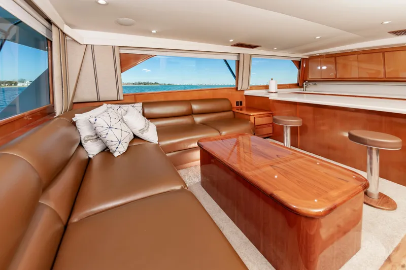 Ellie Wins Yacht Photos Pics 