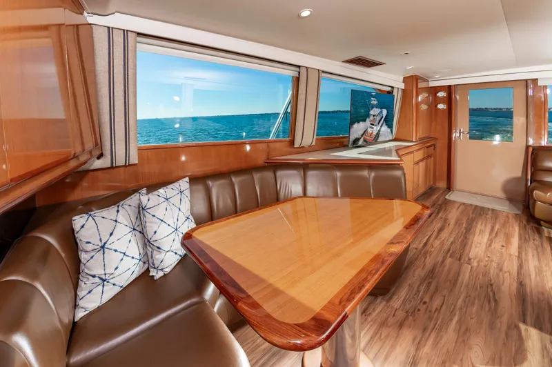 Ellie Wins Yacht Photos Pics 