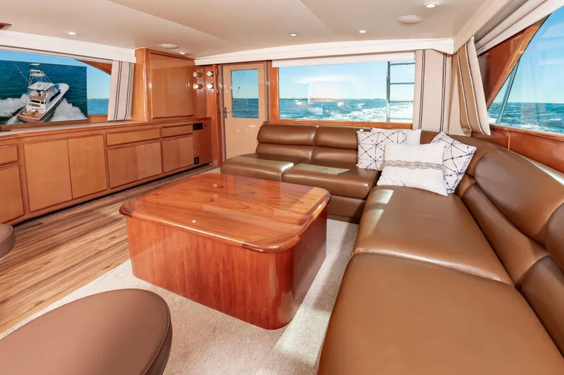 Ellie Wins Yacht Photos Pics 