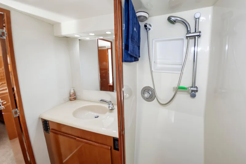 Ellie Wins Yacht Photos Pics 