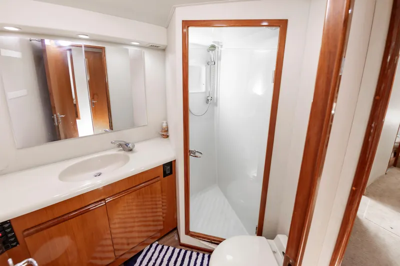 Ellie Wins Yacht Photos Pics 