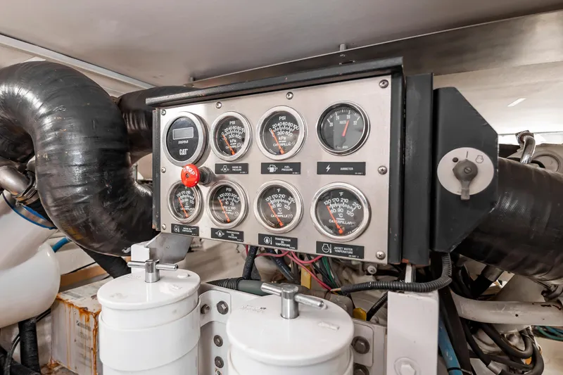 Ellie Wins Yacht Photos Pics 