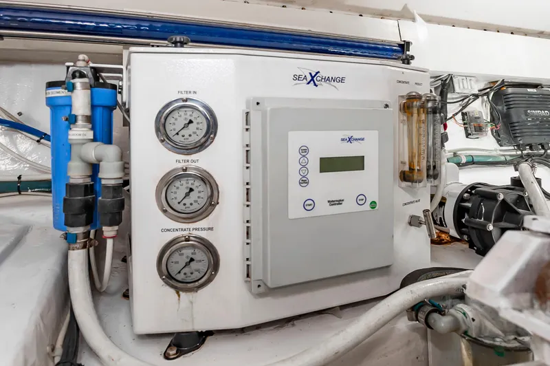 Ellie Wins Yacht Photos Pics 