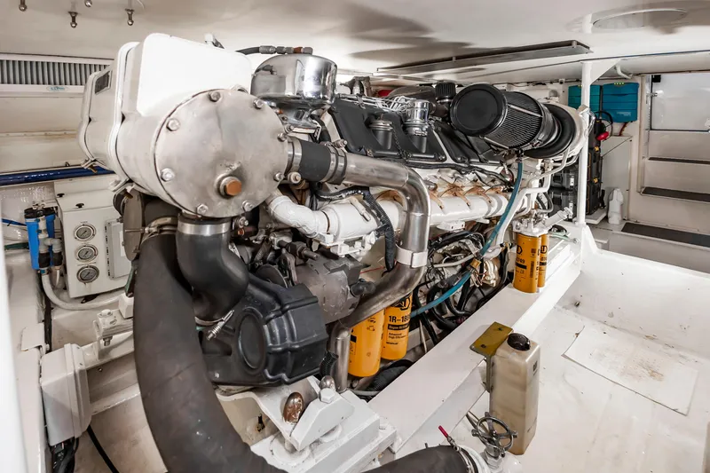 Ellie Wins Yacht Photos Pics 