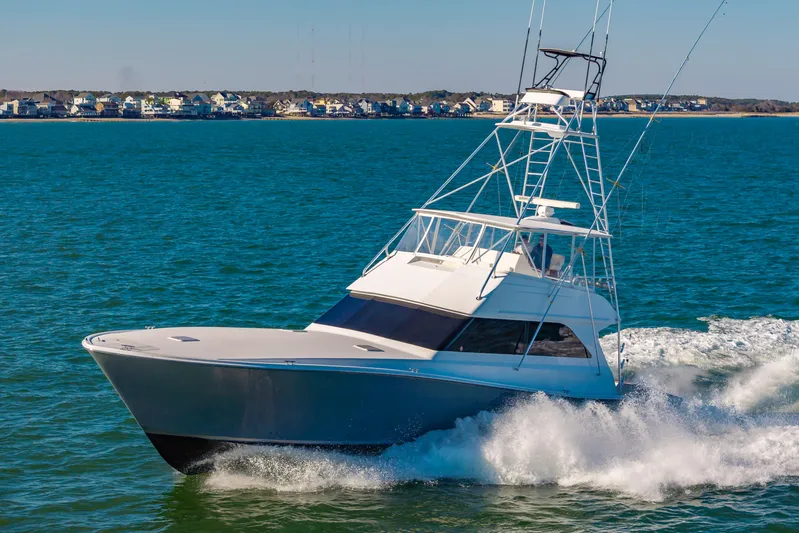 Ellie Wins Yacht Photos Pics 