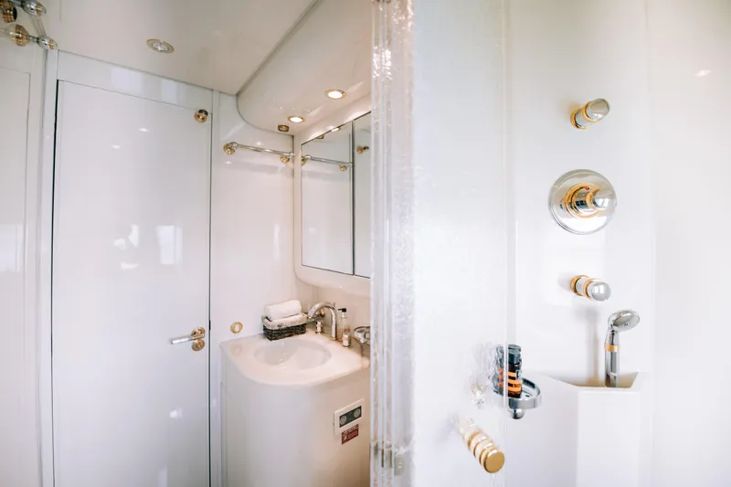 Atrato Yacht Photos Pics 