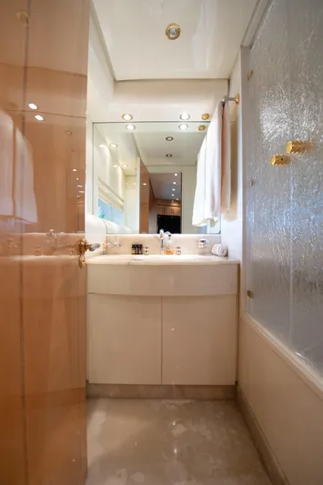 Atrato Yacht Photos Pics 