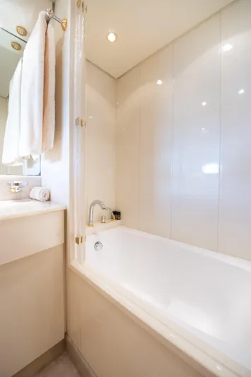 Atrato Yacht Photos Pics 