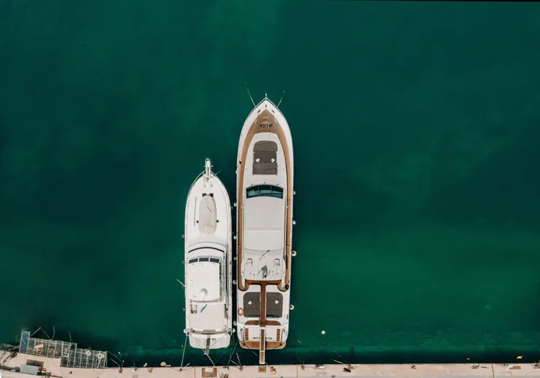 Atrato Yacht Photos Pics 