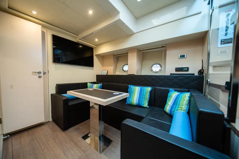 Dominus Yacht Photos Pics 