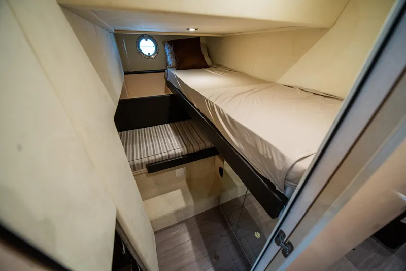 Dominus Yacht Photos Pics 