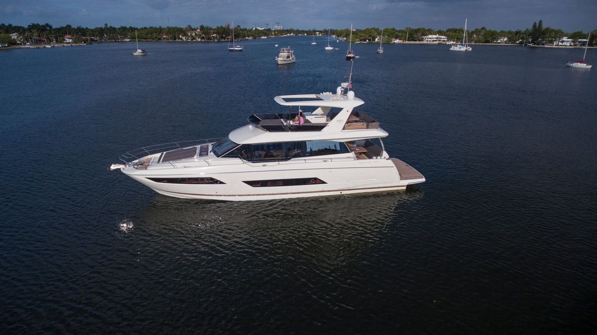 2016 Prestige 68 