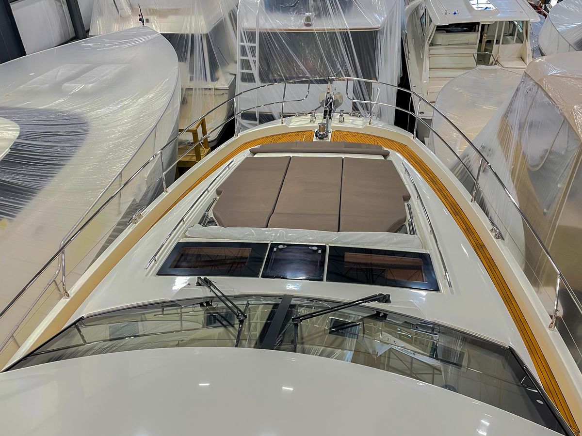 2016 Prestige 68 