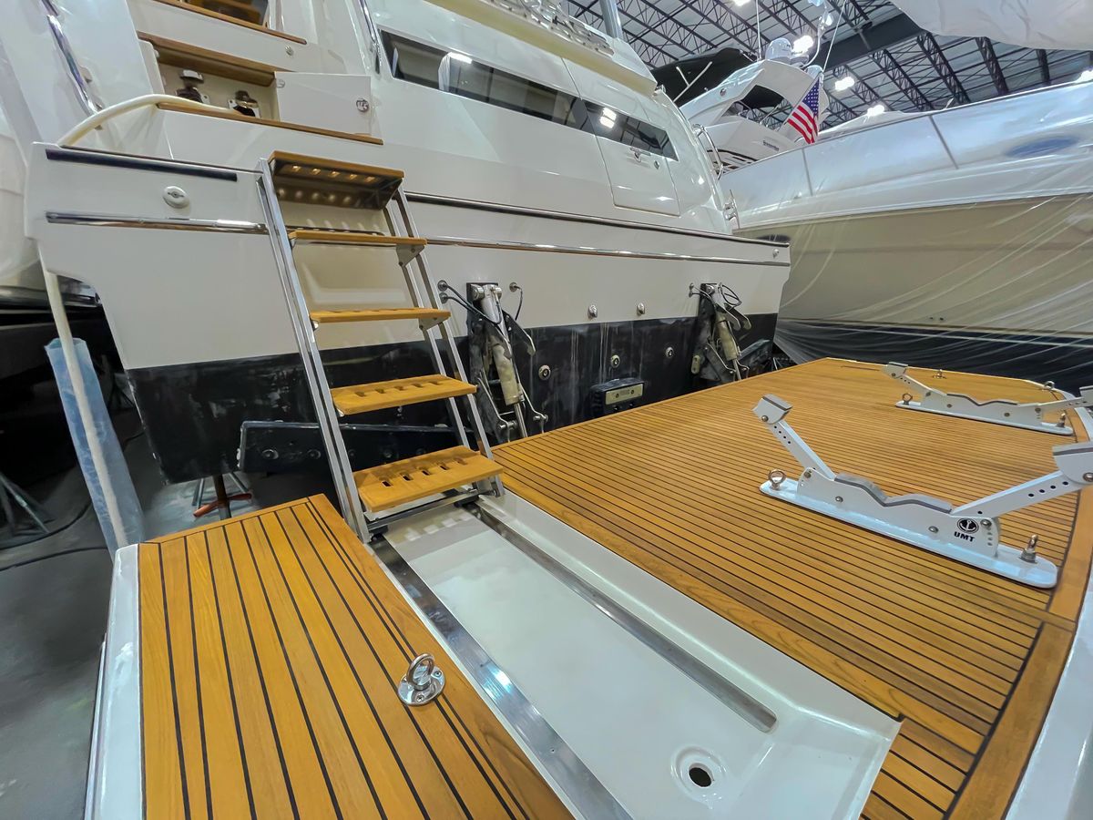 2016 Prestige 68 