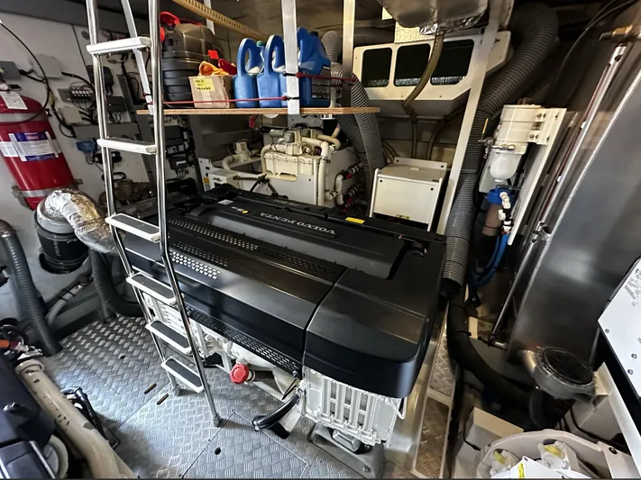 Total Package Yacht Photos Pics 