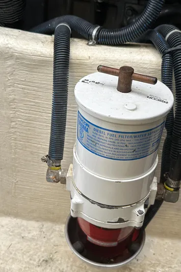 Bay Saddle Yacht Photos Pics 