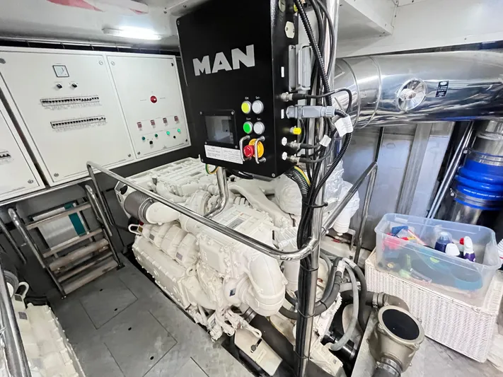 Princess Of The Seas Yacht Photos Pics Engine room of 2017 Jeanneau Prestige 750 yacht with MAN engine and control panel.