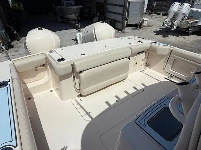 336-311 Brokerage Ron Yacht Photos Pics 2018 Grady-White Canyon 336 boat deck with dual outboard engines.