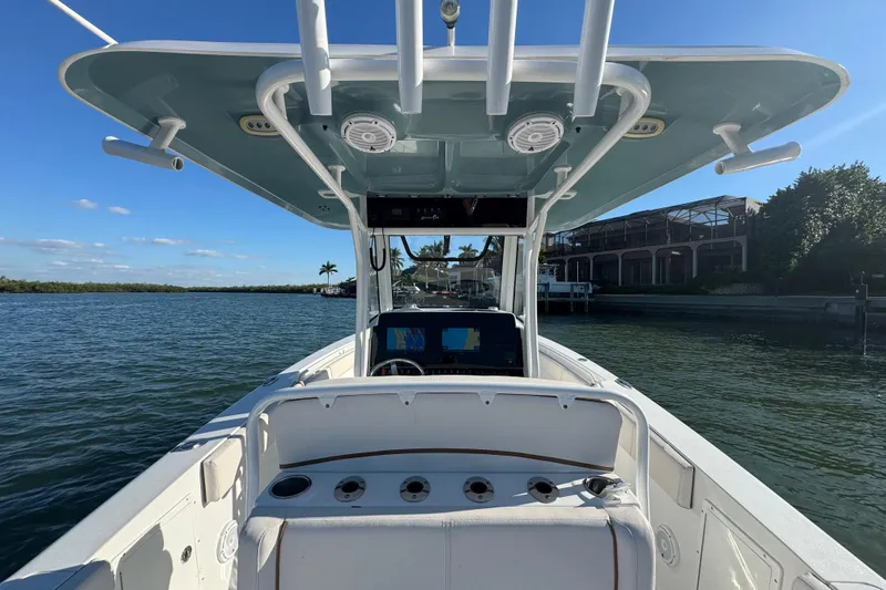  Yacht Photos Pics 2021 Sea Hunt Gamefish 30 boat with forward seating on a sunny day.