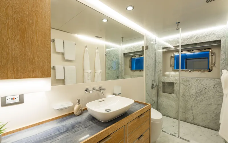 Calliope Yacht Photos Pics 