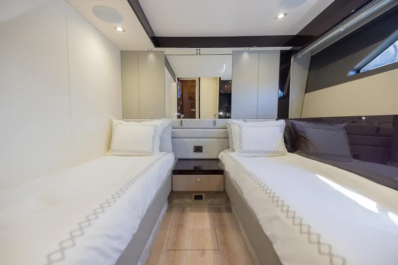Sea Zar Yacht Photos Pics Luxurious twin bedroom on the 2019 Sunseeker Manhattan 66 yacht.
