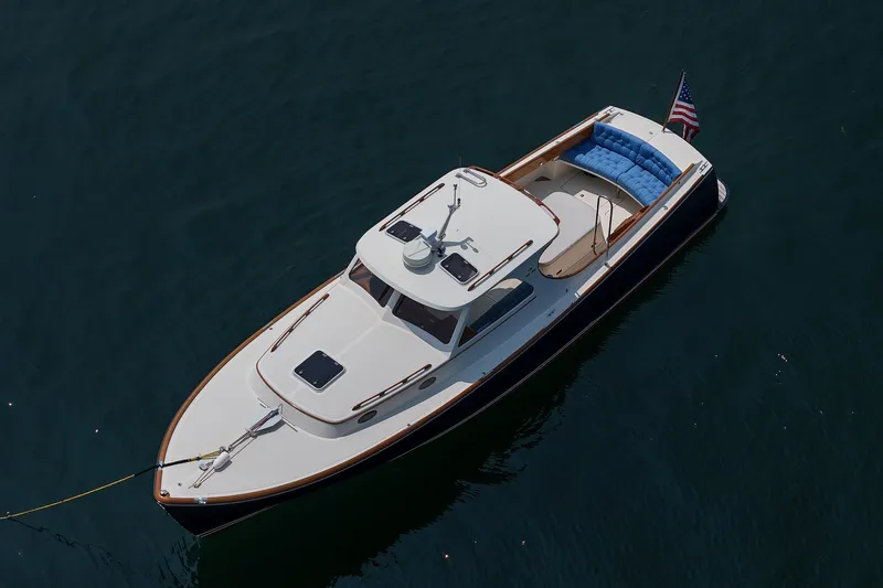 Felicity Yacht Photos Pics 