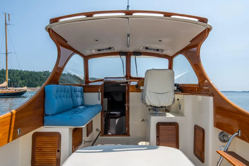 Felicity Yacht Photos Pics 