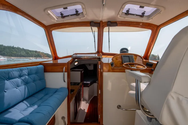 Felicity Yacht Photos Pics 