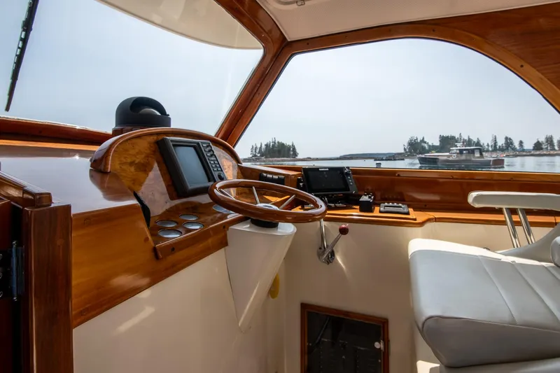 Felicity Yacht Photos Pics 