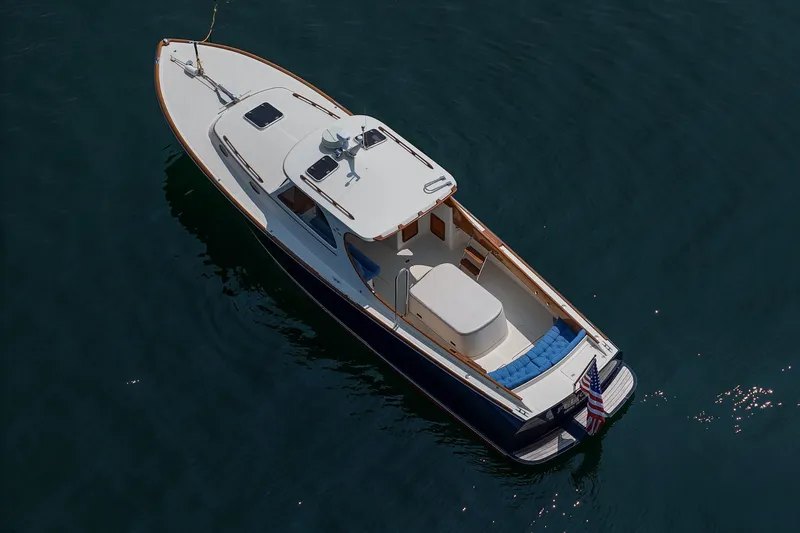 Felicity Yacht Photos Pics 