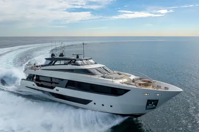 2022 Ferretti Yachts 1000
