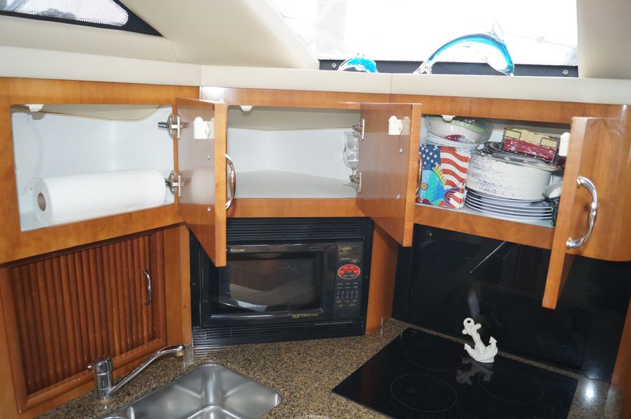 2005 Carver 396 Motor Yacht