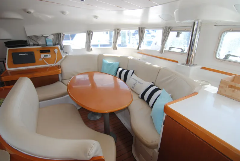 Jaja Yacht Photos Pics 