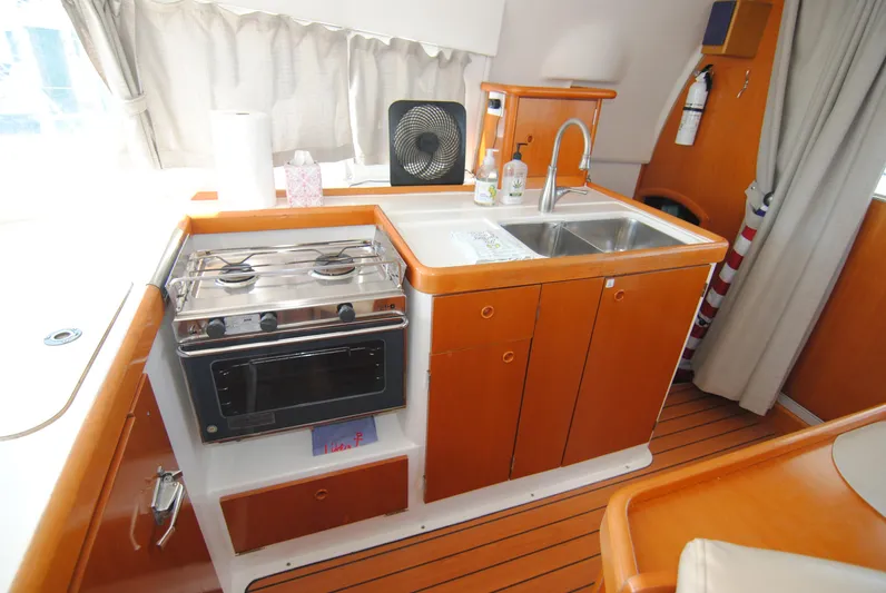 Jaja Yacht Photos Pics 