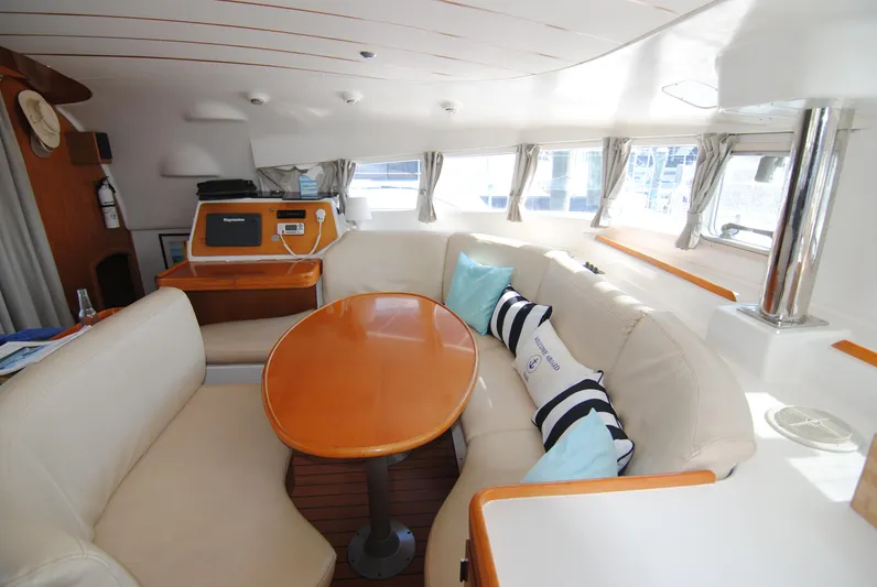 Jaja Yacht Photos Pics 