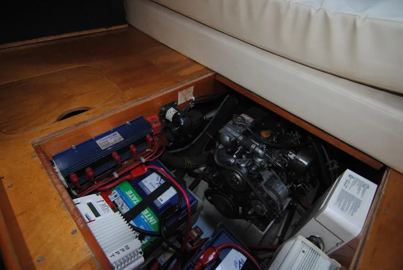 Jaja Yacht Photos Pics 