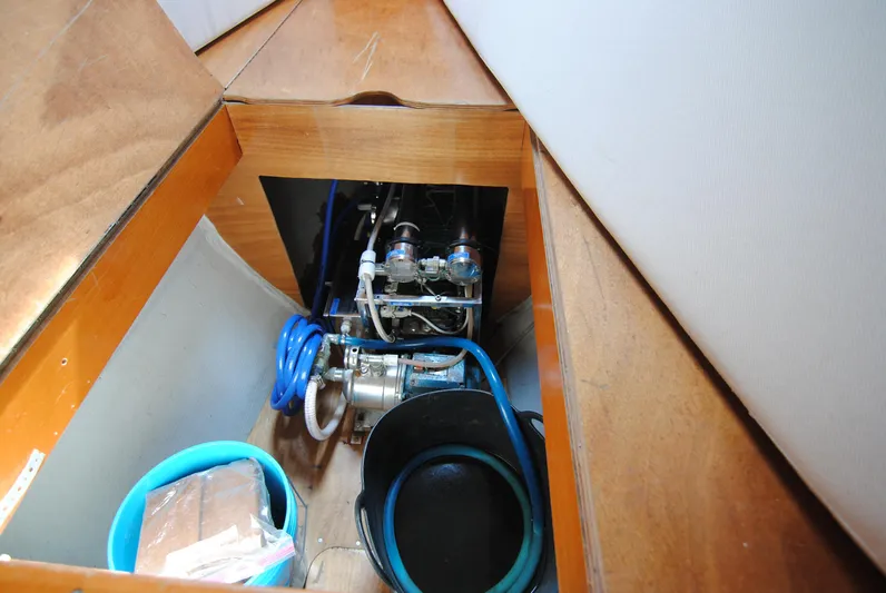 Jaja Yacht Photos Pics 