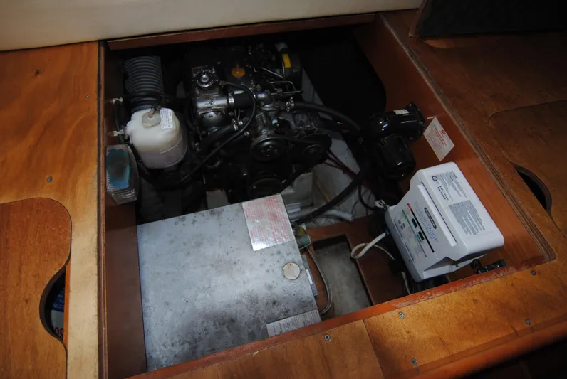 Jaja Yacht Photos Pics 