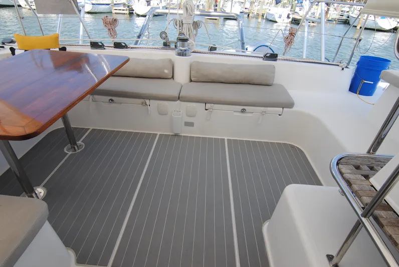 Jaja Yacht Photos Pics 