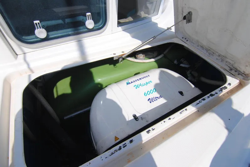 Jaja Yacht Photos Pics 