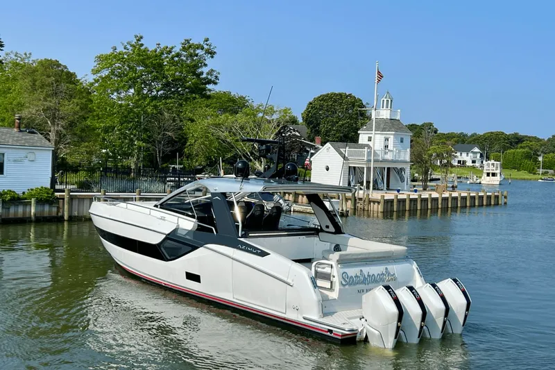 Satisfaction Yacht Photos Pics 