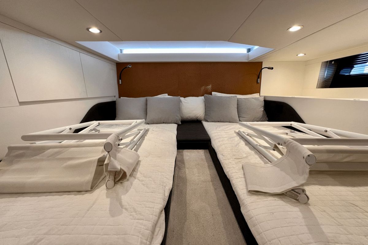 2022 Azimut 47 