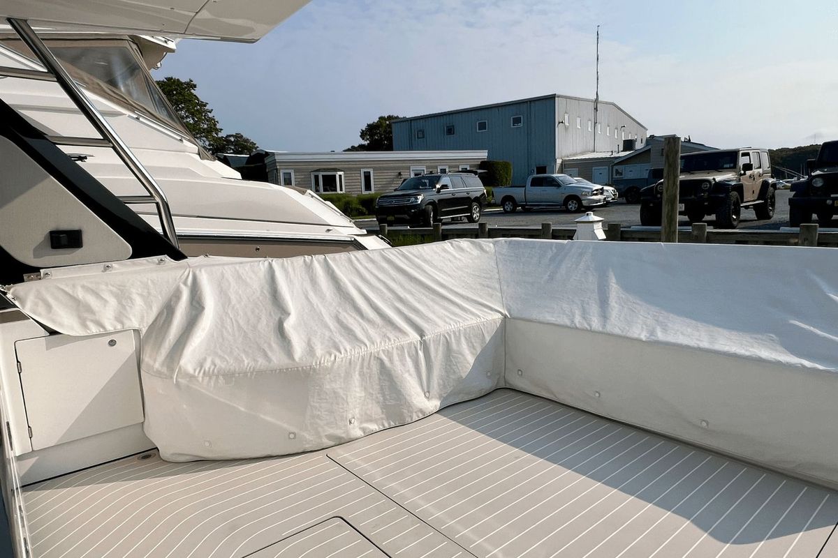 2022 Azimut 47 