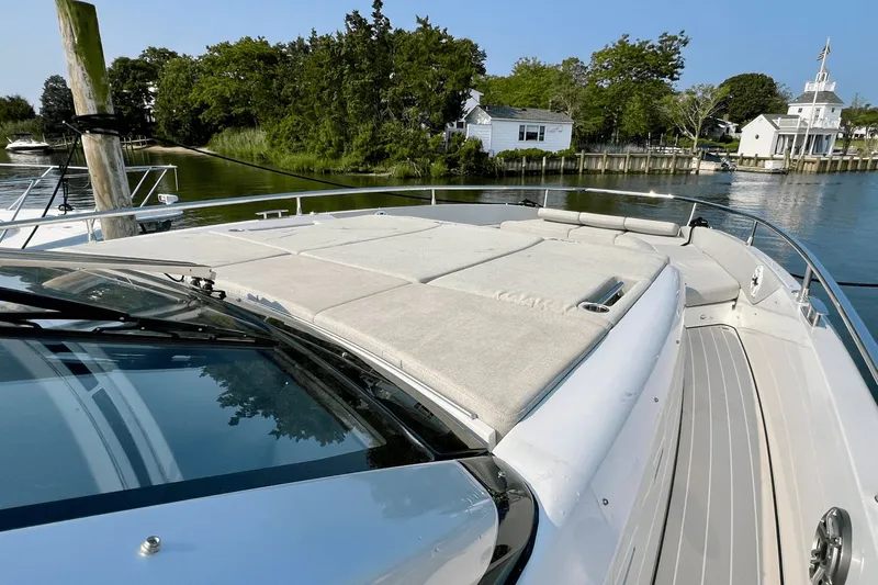 Satisfaction Yacht Photos Pics 