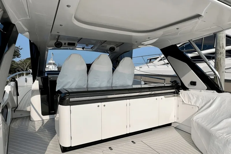 Satisfaction Yacht Photos Pics 